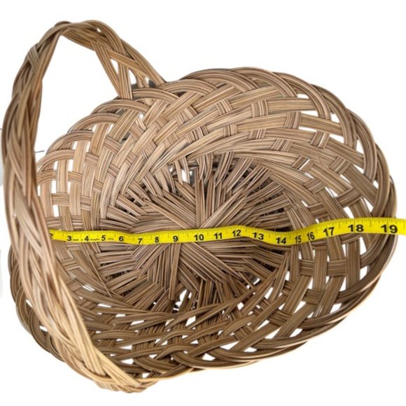 🌸4/$20🌸 Wicker Basket with Handle - Picture 11 of 14